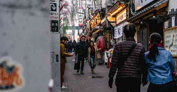 早晨七点多钟右眼跳测吉凶 辰时眼跳测福祸